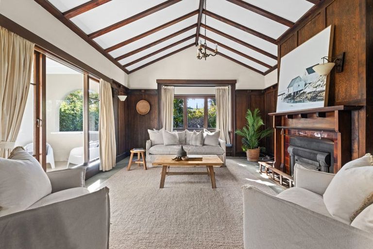 Photo of property in 112 Davis Street, Saint Leonards, Hastings, 4120