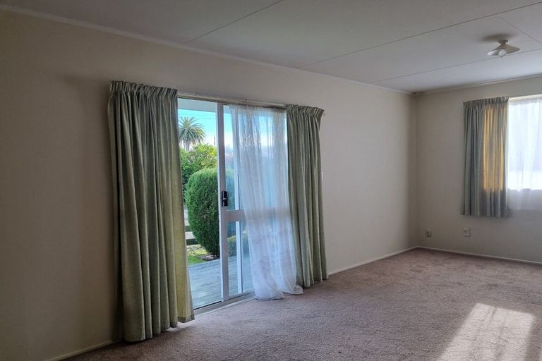 Photo of property in 60b Oxford Street, Lansdowne, Masterton, 5810