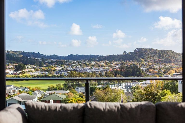 Photo of property in 156 Navigation Drive, Whitby, Porirua, 5024