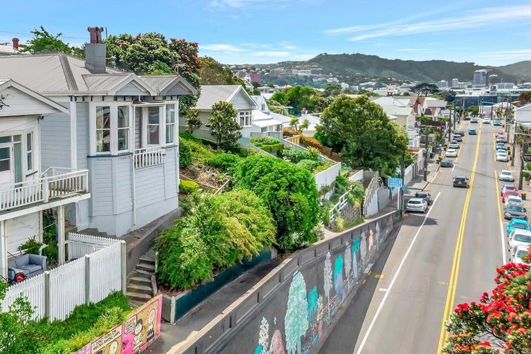 Photo of property in 120 Wallace Street, Mount Cook, Wellington, 6021