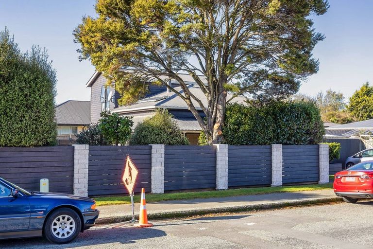 Photo of property in 8 Brixton Street, Islington, Christchurch, 8042