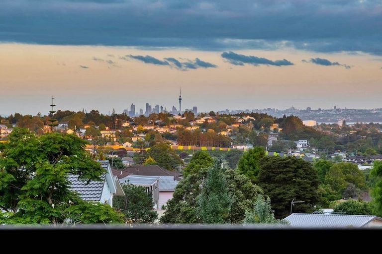 Photo of property in 81 Garton Drive, Massey, Auckland, 0614