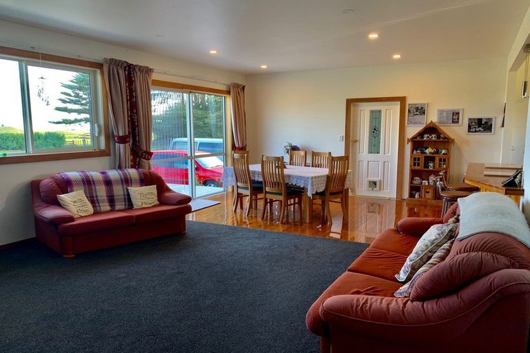 Photo of property in 636 Inland Road North, Onaero, Waitara, 4383