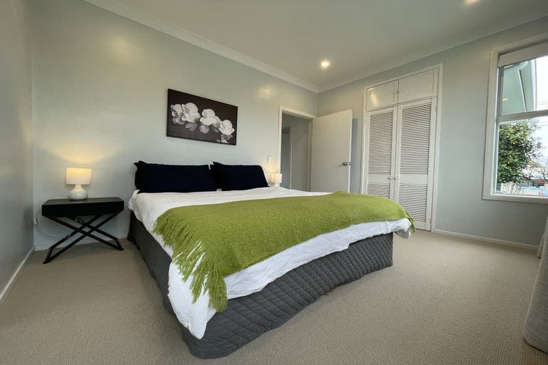 Photo of property in 186 Bath Street, Levin, 5510