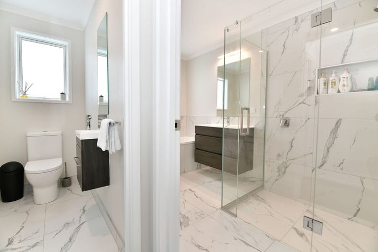 Photo of property in 36 Manhattan Rise, Orewa, 0931