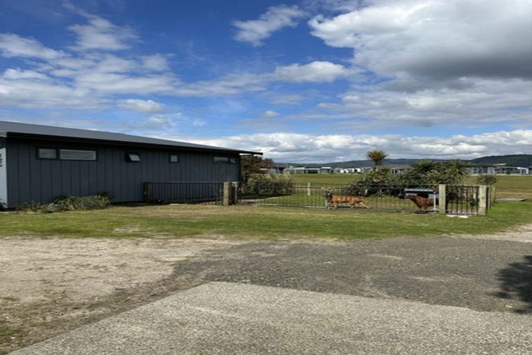Photo of property in 126 The Fairway, Matarangi, Whitianga, 3592