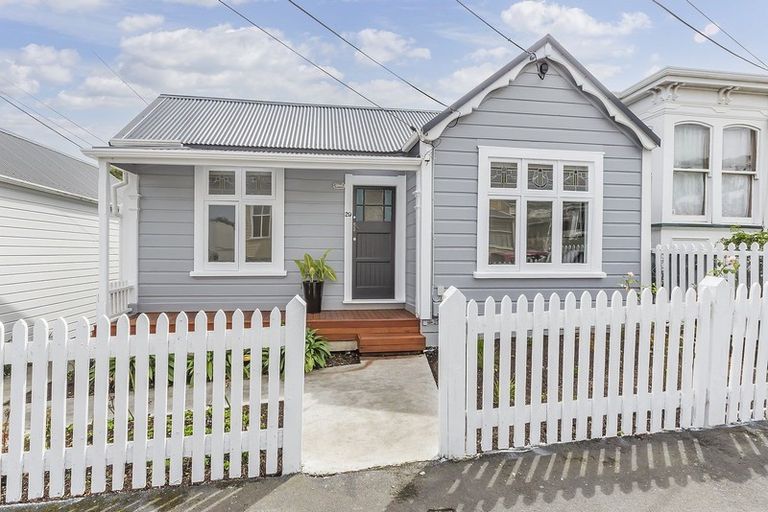 Photo of property in 29 Donald Mclean Street, Newtown, Wellington, 6021
