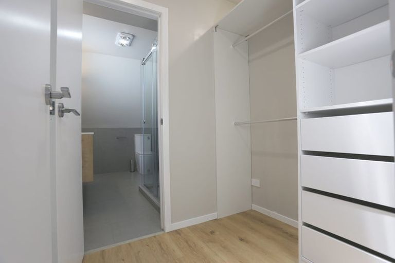 Photo of property in 128 Beach Road, Castor Bay, Auckland, 0620