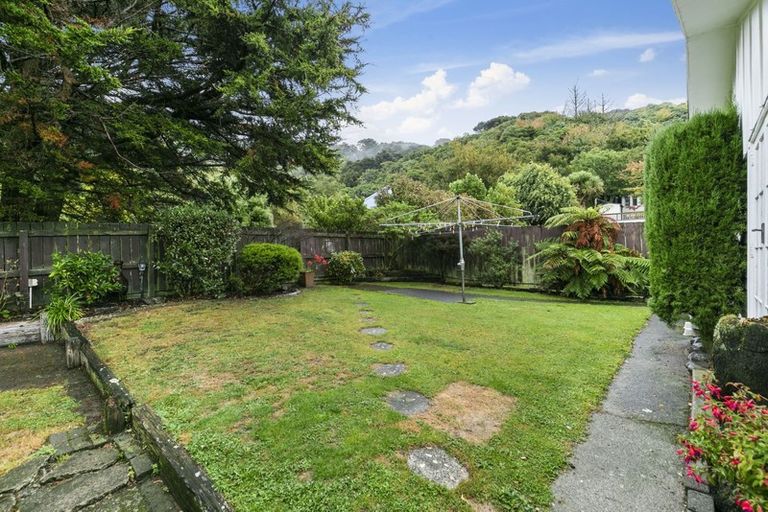 Photo of property in 31 Mcgowan Road, Wainuiomata, Lower Hutt, 5014
