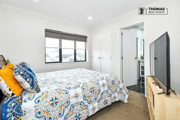 Photo of property in 76 Carruth Road, Papatoetoe, Auckland, 2025