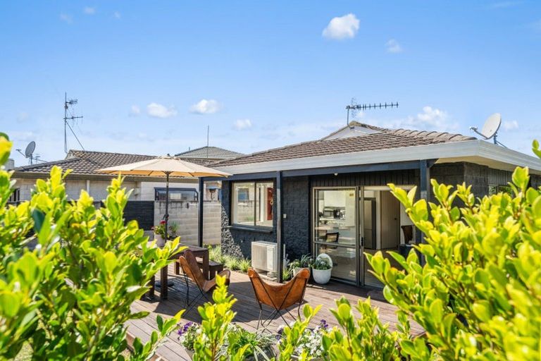 Photo of property in 1 Gobray Crescent, Mount Maunganui, 3116