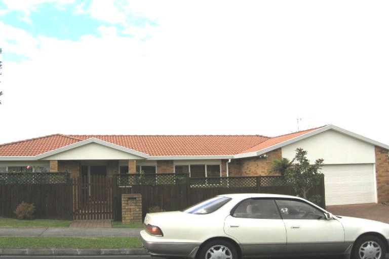 Photo of property in 2 Hoya Court, Henderson, Auckland, 0610