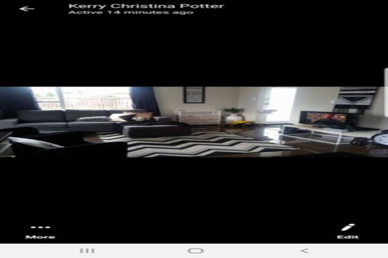 Photo of property in 1/4 Kirrama Place, Conifer Grove, Takanini, 2112