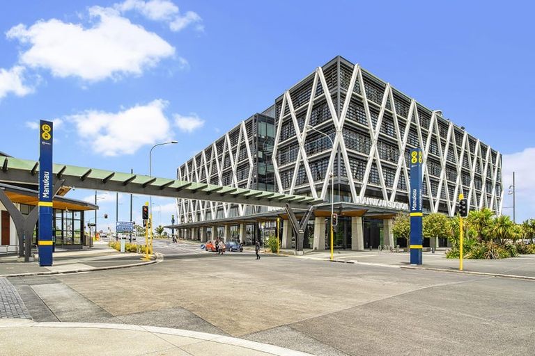Photo of property in Proximity Apartments, 405/17 Osterley Way, Manukau, Auckland, 2104
