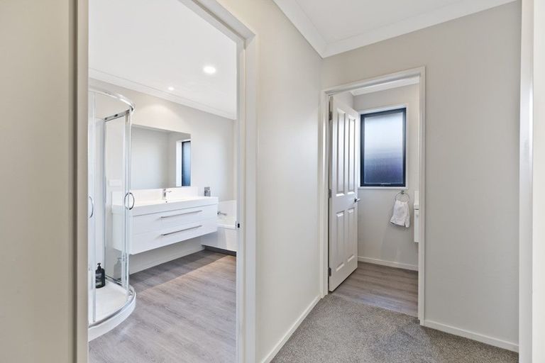 Photo of property in 1 Lloyds Close, Rolleston, 7614