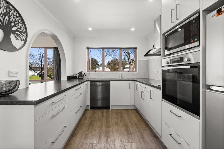 Photo of property in 12 Sutherland Street, Tamatea, Napier, 4112