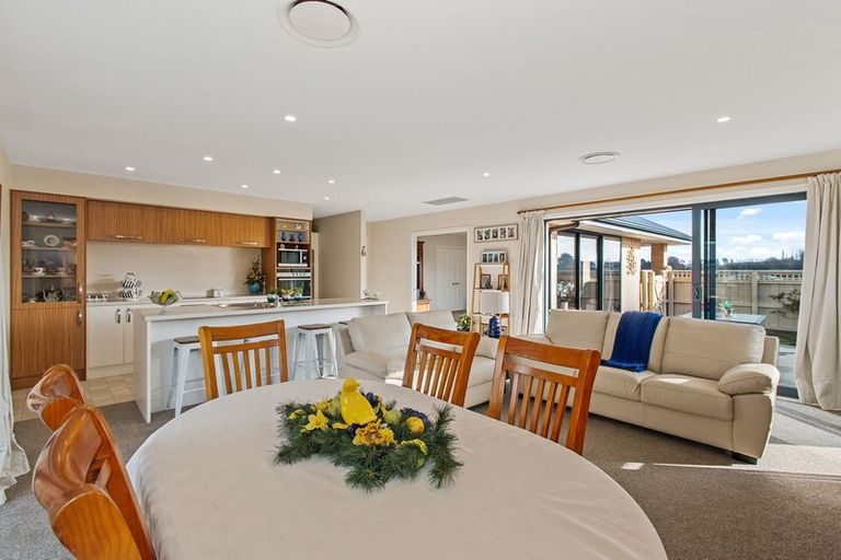 Photo of property in 11 Picadilly Avenue, Casebrook, Christchurch, 8051