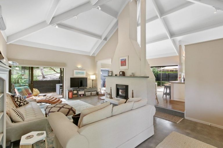Photo of property in 13 Muritai Crescent, Havelock North, 4130