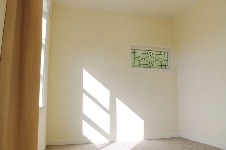 Photo of property in 164 Glenmore Street, Northland, Wellington, 6012