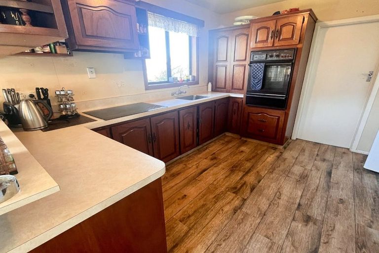 Photo of property in 19 Blankney Street, Hornby, Christchurch, 8042