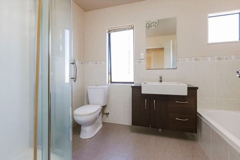Photo of property in 31 Janway Avenue, Flat Bush, Auckland, 2016