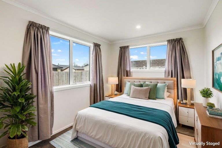 Photo of property in 92 Hinemoa Street, Levin, 5510