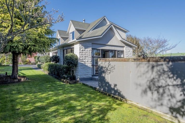 Photo of property in 18 Regal Street, Levin, 5510