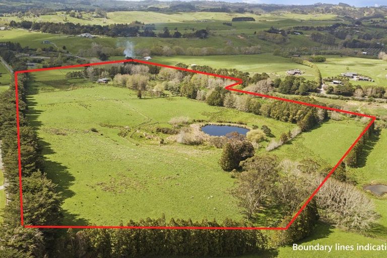 Photo of property in 234 Forestry Road, Waitoki, Kaukapakapa, 0871