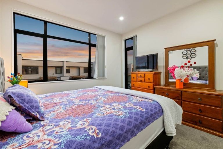 Photo of property in 30 Ingram Street, Papakura, 2110