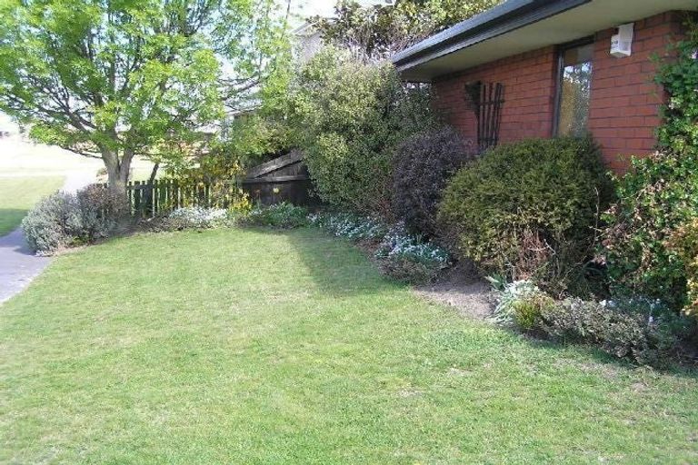 Photo of property in 20 Kintyre Drive, Broomfield, Christchurch, 8042