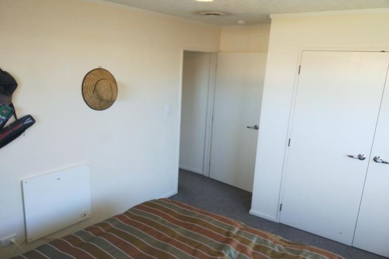 Photo of property in 96 Hillcrest Drive, Kelvin Grove, Palmerston North, 4414