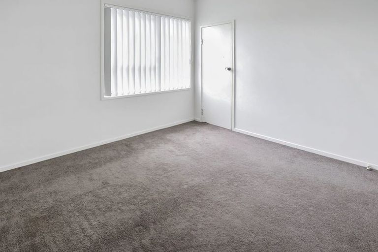 Photo of property in 36 Sunlands Drive, Manurewa, Auckland, 2102