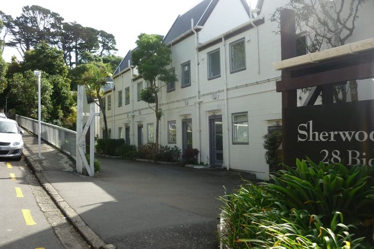 Photo of property in Sherwood Mews, 28l Bidwill Street, Mount Cook, Wellington, 6021