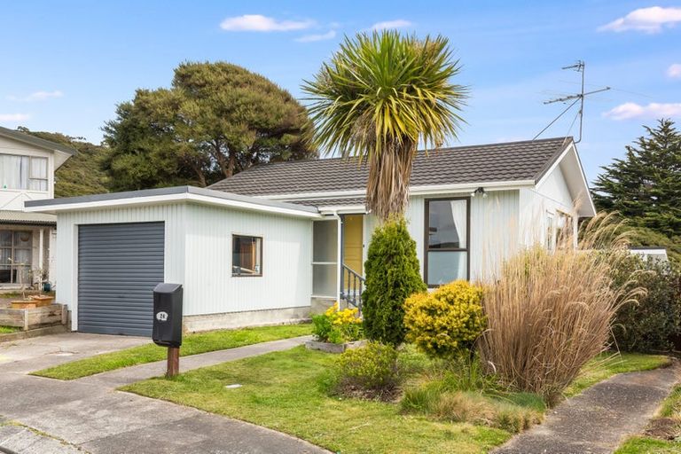 Photo of property in 24 The Sounding, Whitby, Porirua, 5024