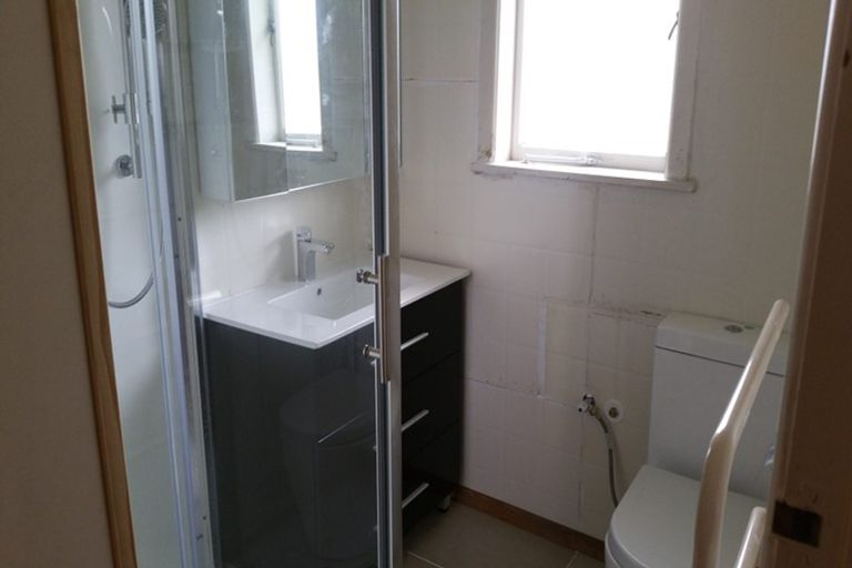 Photo of property in 19a Cutler Street, New Lynn, Auckland, 0600