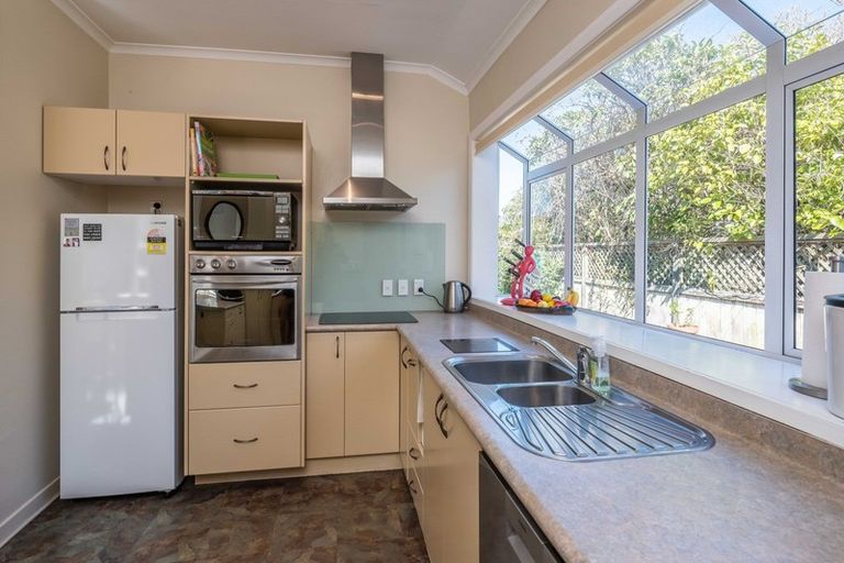 Photo of property in 6 Station Road, Khandallah, Wellington, 6035