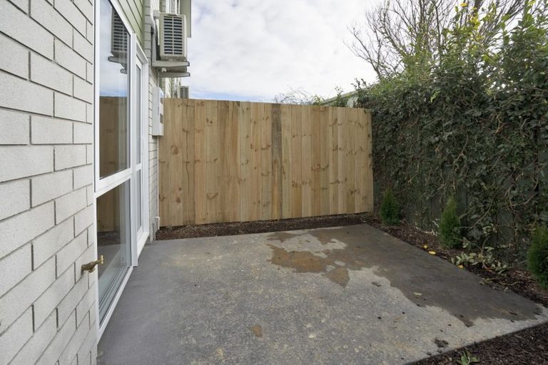 Photo of property in 16/10u Burrows Place, Frankton, Hamilton, 3204
