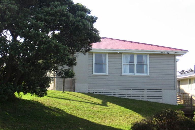 Photo of property in 123 Te Pene Avenue, Titahi Bay, Porirua, 5022
