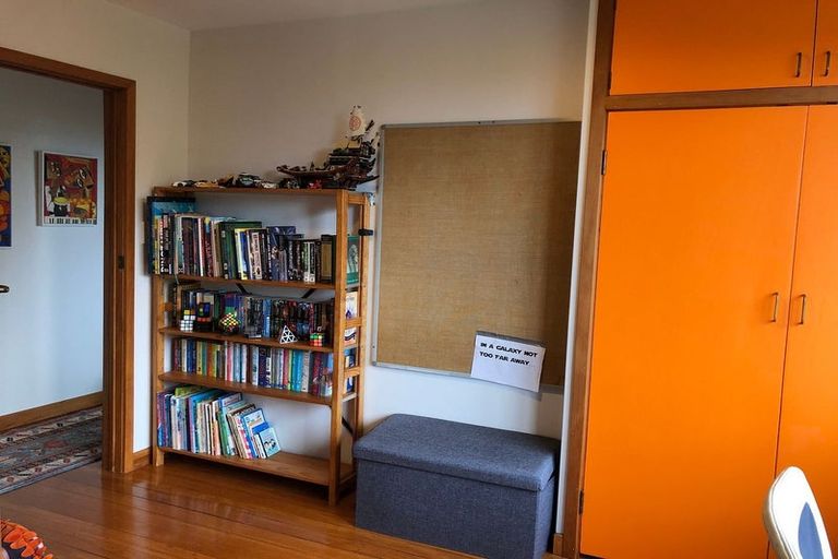 Photo of property in 9 City View Terrace, Birkenhead, Auckland, 0626