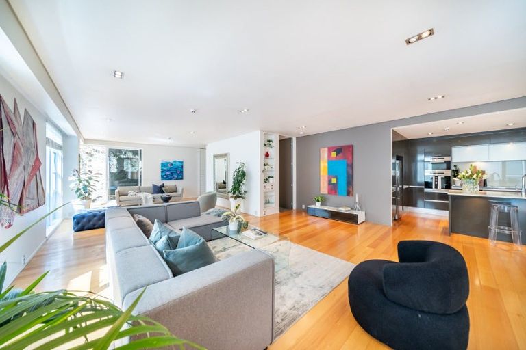 Photo of property in Trieste, 346u1 Oriental Parade, Oriental Bay, Wellington, 6011