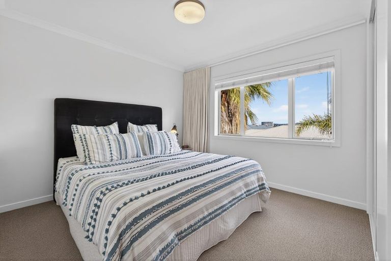 Photo of property in 60 Landmark Terrace, Orewa, 0931
