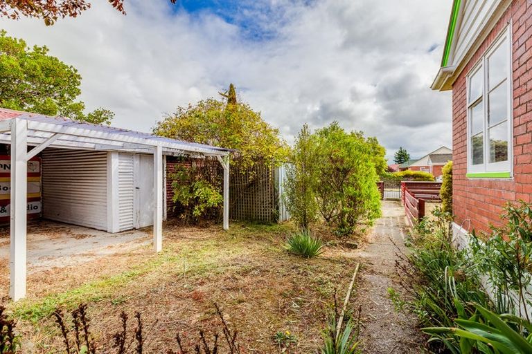Photo of property in 18 Masters Crescent, Masterton, 5810