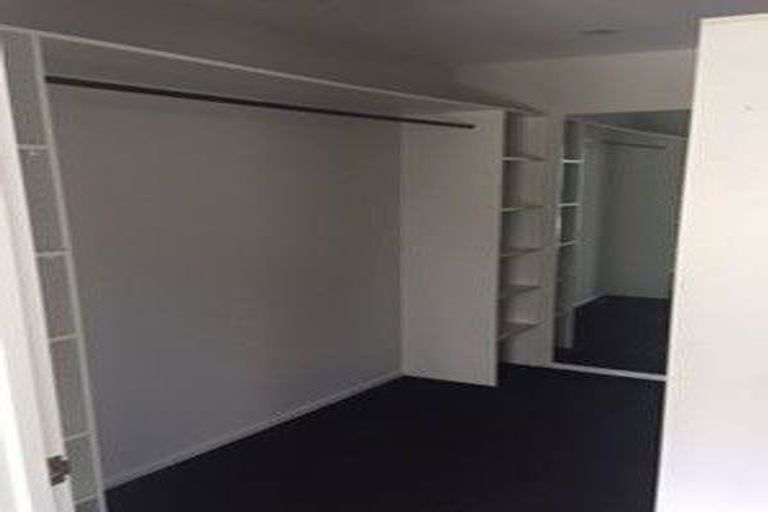 Photo of property in 21 Monterey Place, Parklands, Christchurch, 8083