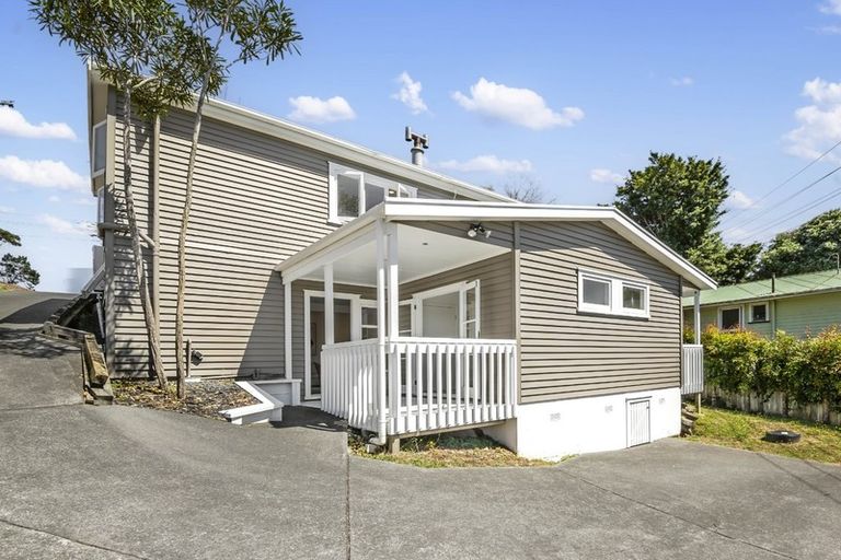Photo of property in 80 Glendale Road, Glen Eden, Auckland, 0602
