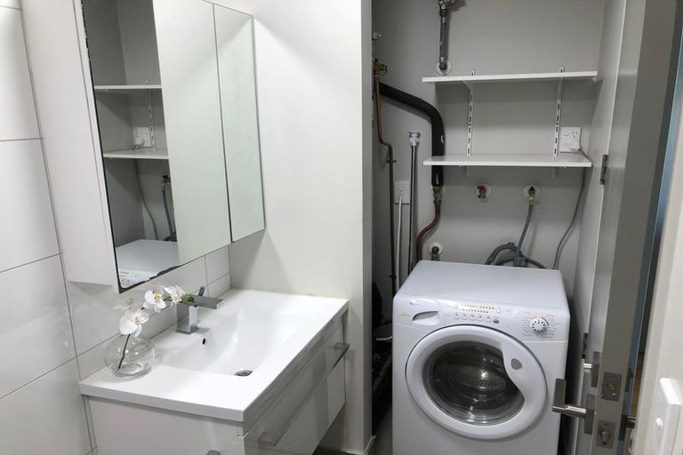 Photo of property in Masina Apartments, 301/80u Riddiford Street, Newtown, Wellington, 6021