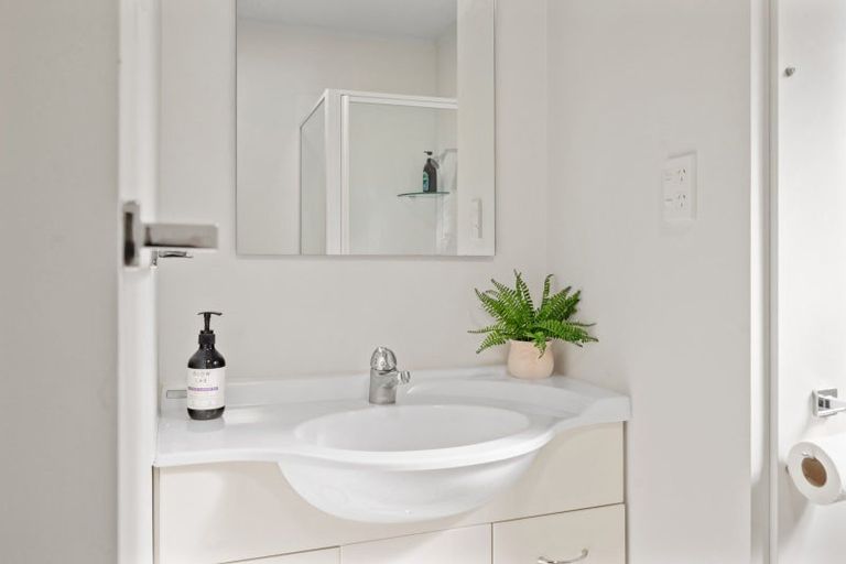 Photo of property in 26 Hinekura Avenue, Taupo, 3330