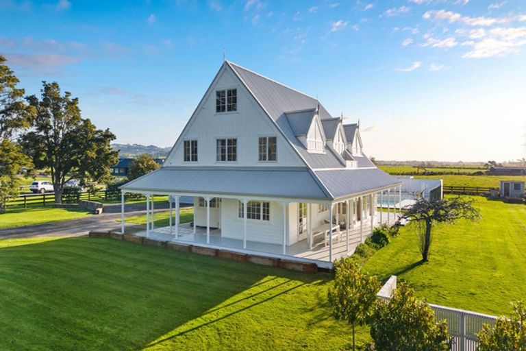 Photo of property in 161 Monument Road, Clevedon, 2582