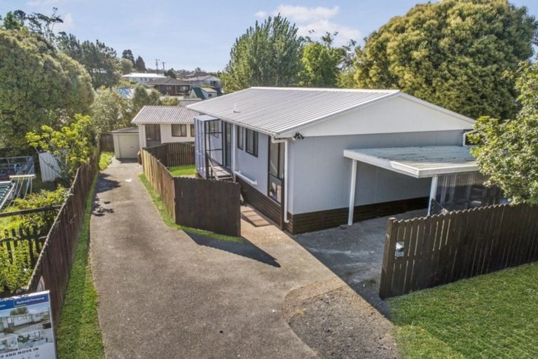 Photo of property in 1/61 Hindmarsh Street, Henderson, Auckland, 0612