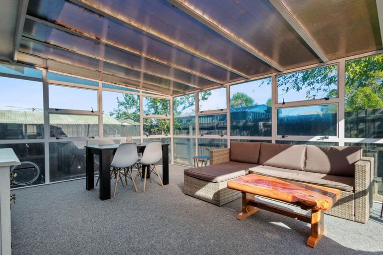 Photo of property in 2/9 Bonar Place, Woolston, Christchurch, 8062