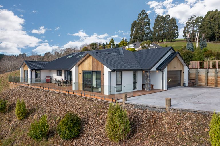 Photo of property in 15 Pomerania Way, Mosgiel, 9024